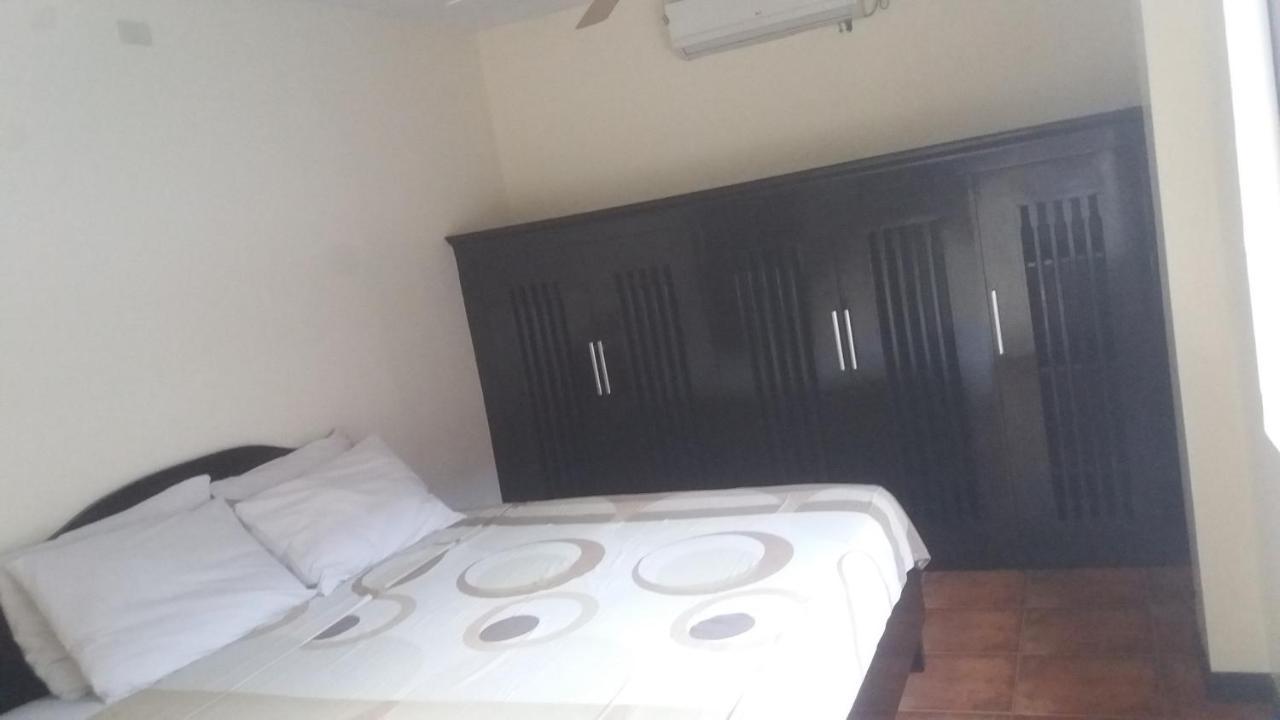 Boomerang Hotel Angeles Kültér fotó