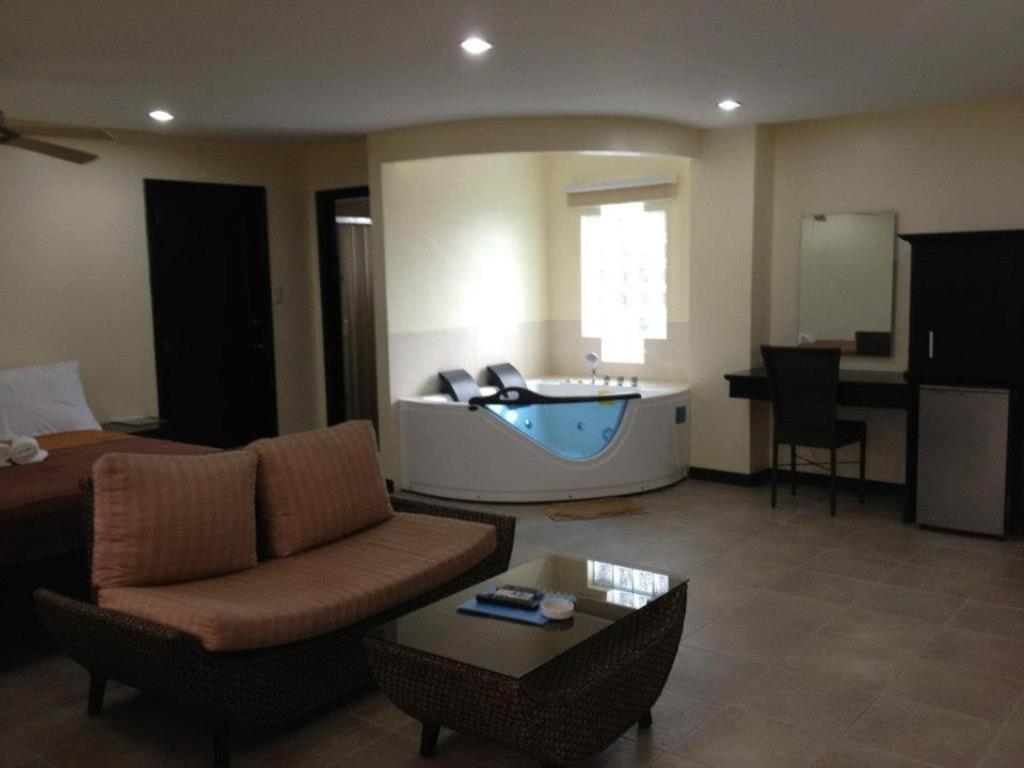 Boomerang Hotel Angeles Kültér fotó
