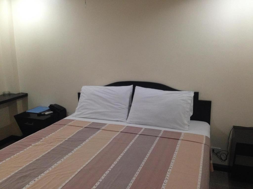 Boomerang Hotel Angeles Kültér fotó